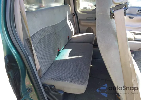 2000 Ford F-150 Lariat/Work Series/Xl/Xlt from USA, damaged, VIN 1FTPX17LXYNA33182